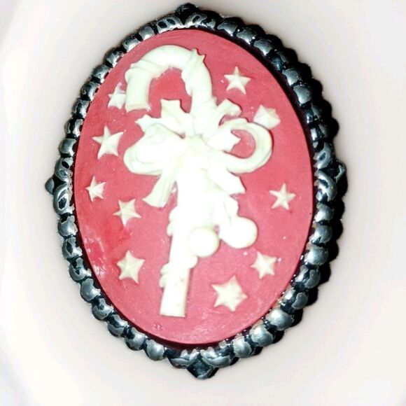 Vintage Cameo Brooch Christmas Candy Cane Pin Pendant Jewelry Holiday Festive - Picture 3 of 6